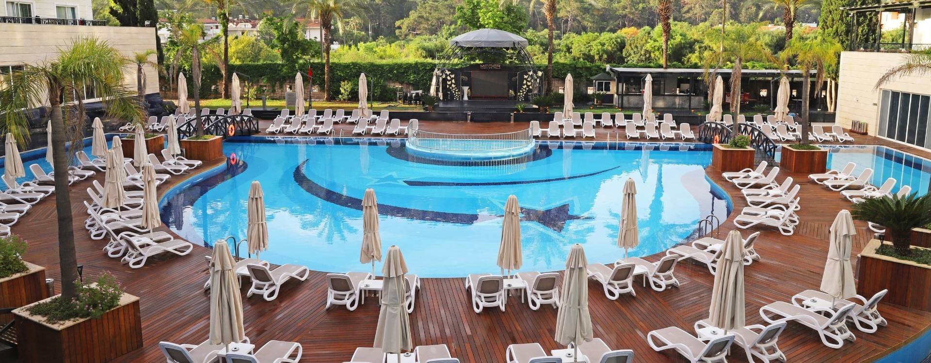Meder Resort Hotel
